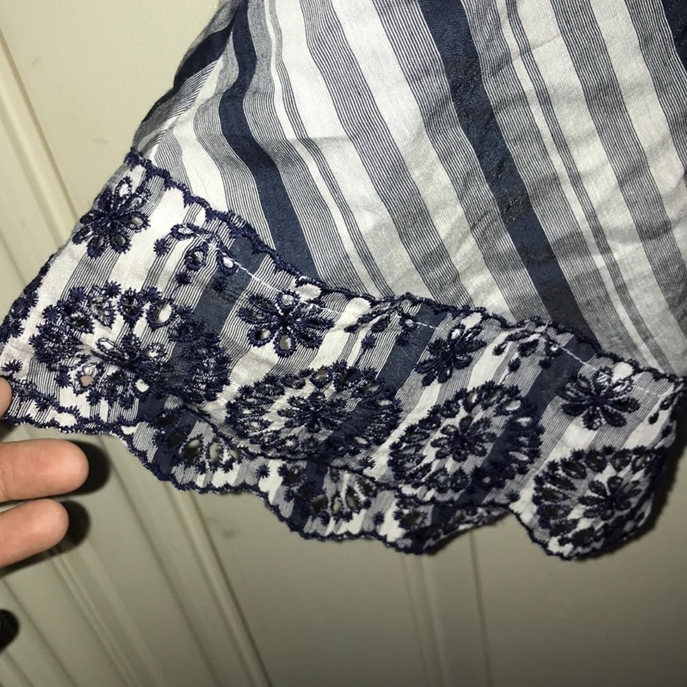 Patterned Tank Top - Picture 2 of 3
